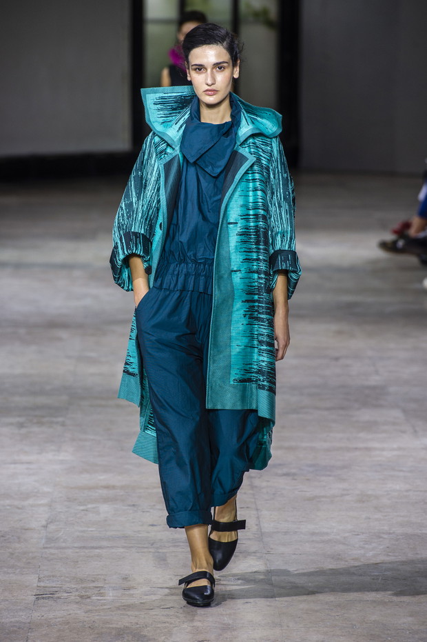 Pokaz Issey Miyake SS19