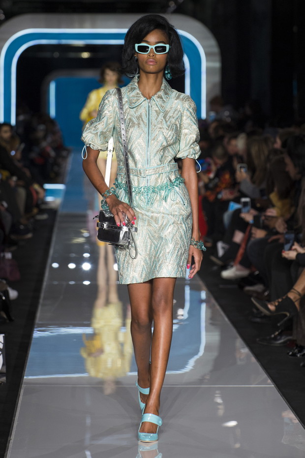Pokaz Moschino jesień-zima 2018/2019