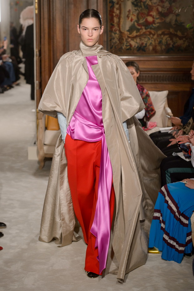 Nowa kolekcja Valentino SS18