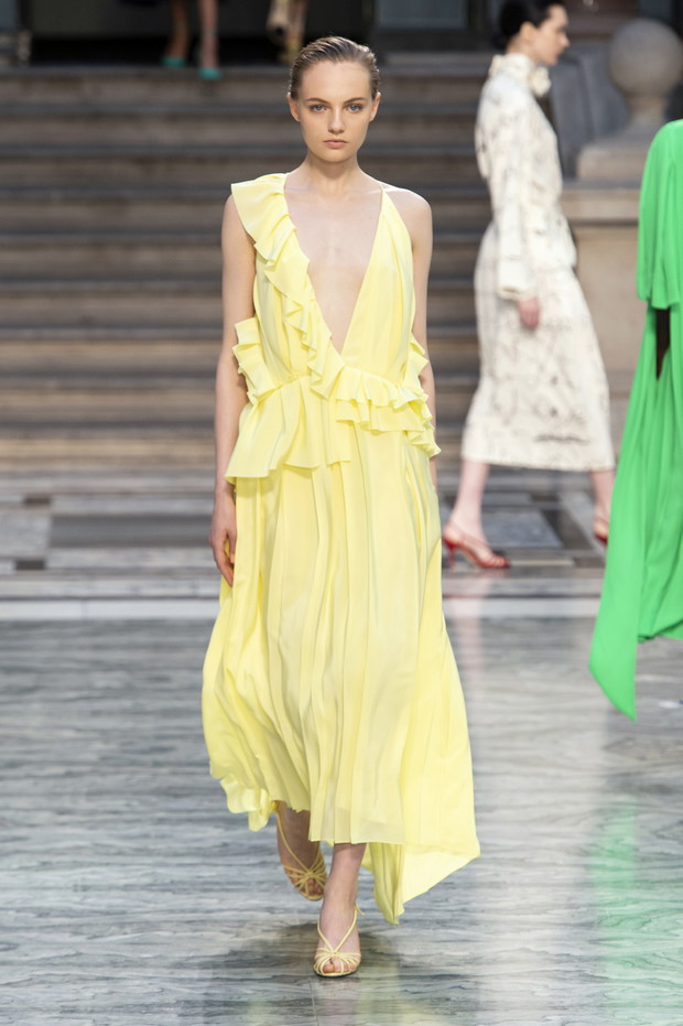 Pokaz Victoria Beckham SS20
