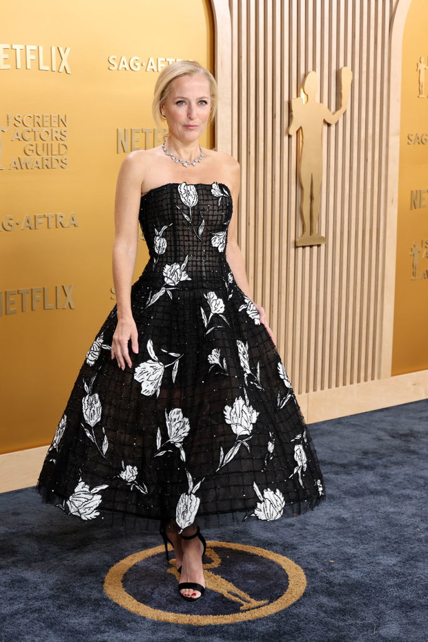 Gillian Anderson w Carolina Herrera