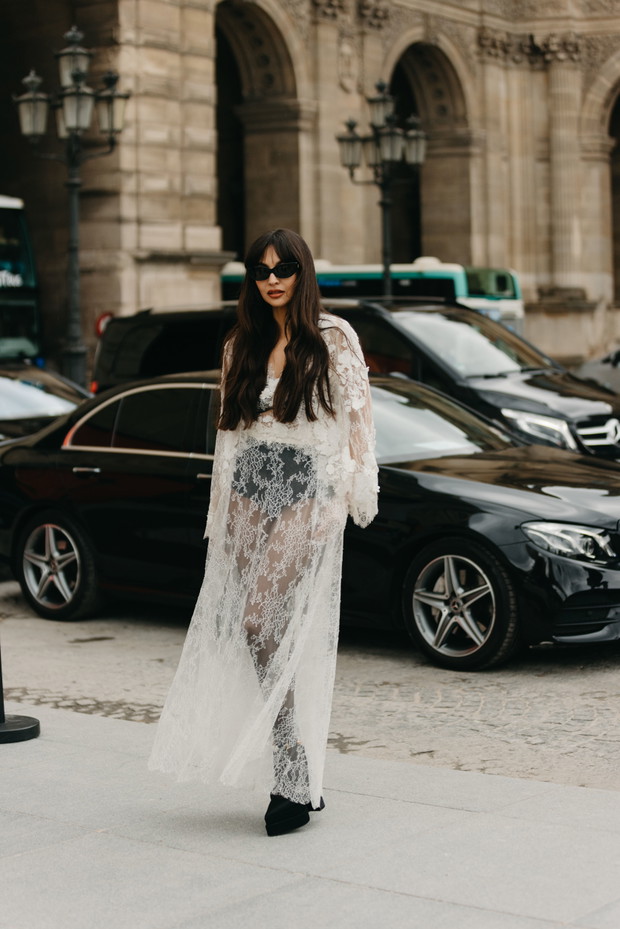 Moda uliczna na Paris Haute Couture Week jesień-zima 2023/2024