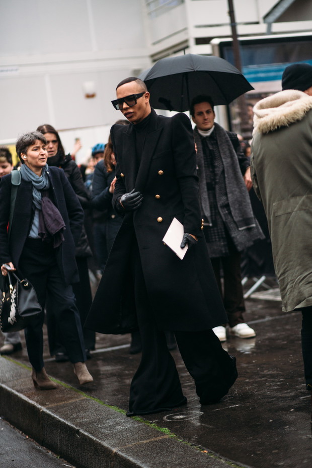 Street style po francusku. Tak noszą się teraz najbardziej stylowe dziewczyny z branży mody Paris Couture Week wiosna-lato 2023