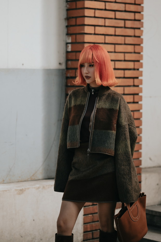 Torebki, buty i dodatki - street style z Paryża