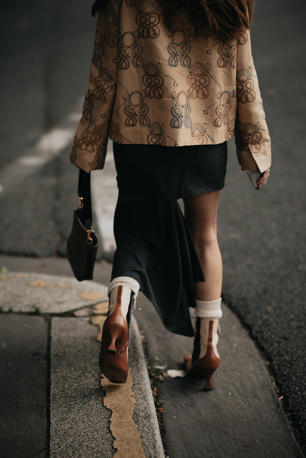 Torebki, buty i dodatki - street style z Paryża