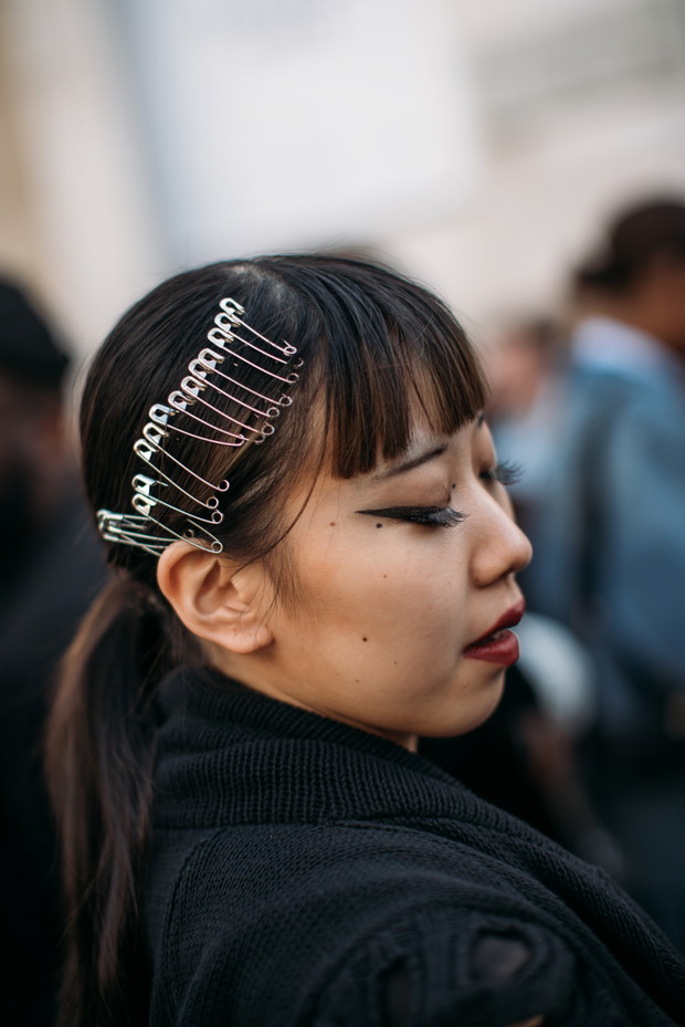 Torebki, buty i dodatki - street style z Paryża