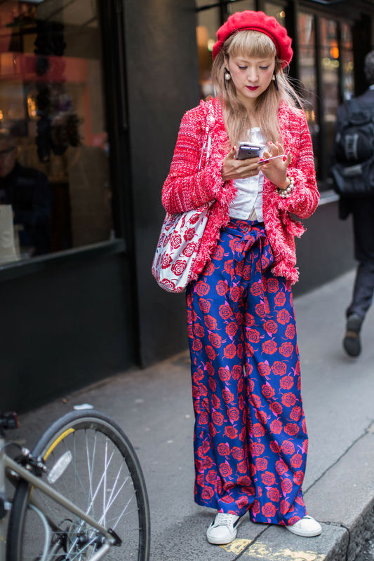 Modne nakrycia głowy street fashion