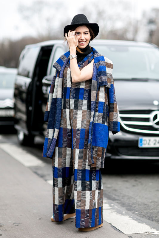 Modne nakrycia głowy street fashion