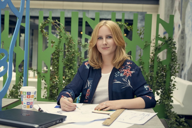 Idea Hub to otwarta przestrzeń coworkingowa, którą na co dzień odwiedzają młodzi i kreatywni ludzie. To tam w miłej atmosferze, przy dobrej kawie można realizować indywidualne projekty albo spotkać się z kontrahentami.