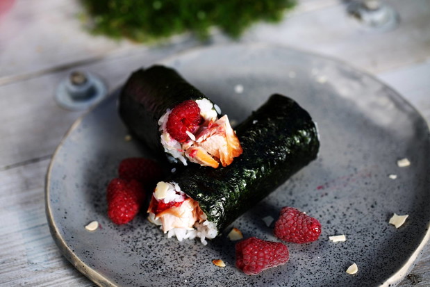 Warszawa pokochała sushi w rolkach!