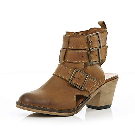Buty cut-out