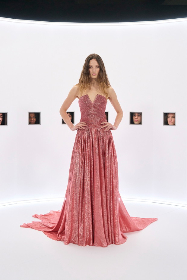 Valentino HC/Spotlight Launchmetrics