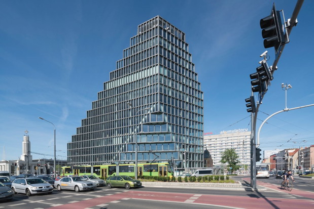 Biurowiec Bałtyk w Poznaniu; proj. MVRDV i Natkaniec Olechnicki Architekci