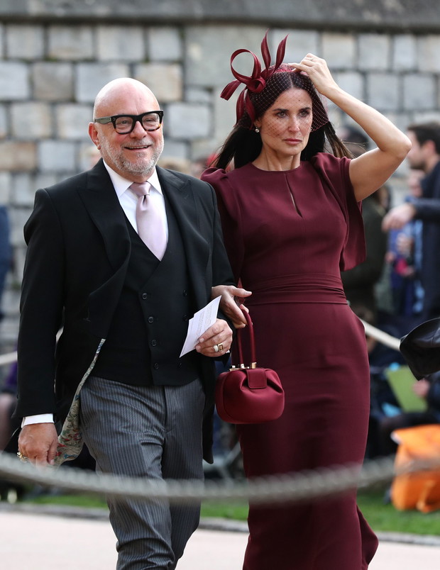Eric Buterbaugh i Demi Moore na ślubie księżniczki Eugenii i Jacka Brooksbanka, 12.10.2018.