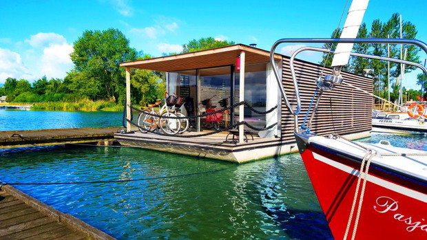 HT Houseboats, domek na wodzie