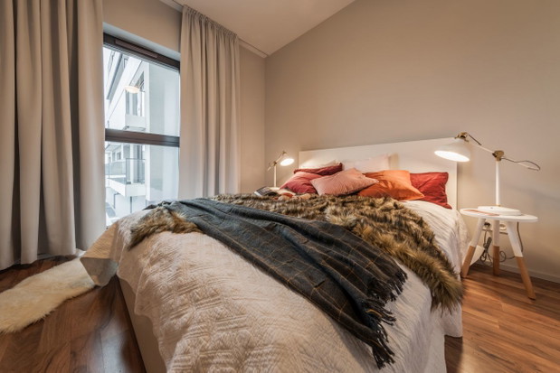 Mieszkanie w kolorze roku 2019 - Living Coral, projekt: pracownia KODO