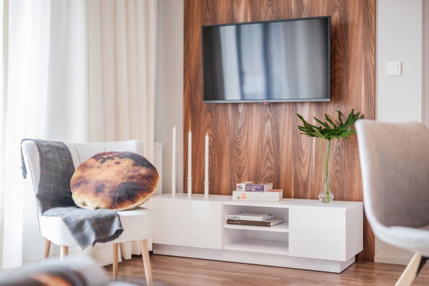 Mieszkanie w kolorze roku 2019 - Living Coral, projekt: pracownia KODO