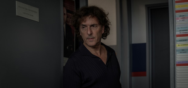 Lucas Bravo gra w „Libre” w reżyserii Mélanie Laurent