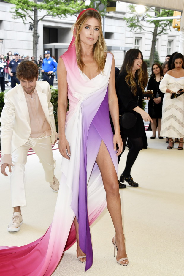 Met Gala 2018: Doutzen Kroes w sukni Sies Marjan