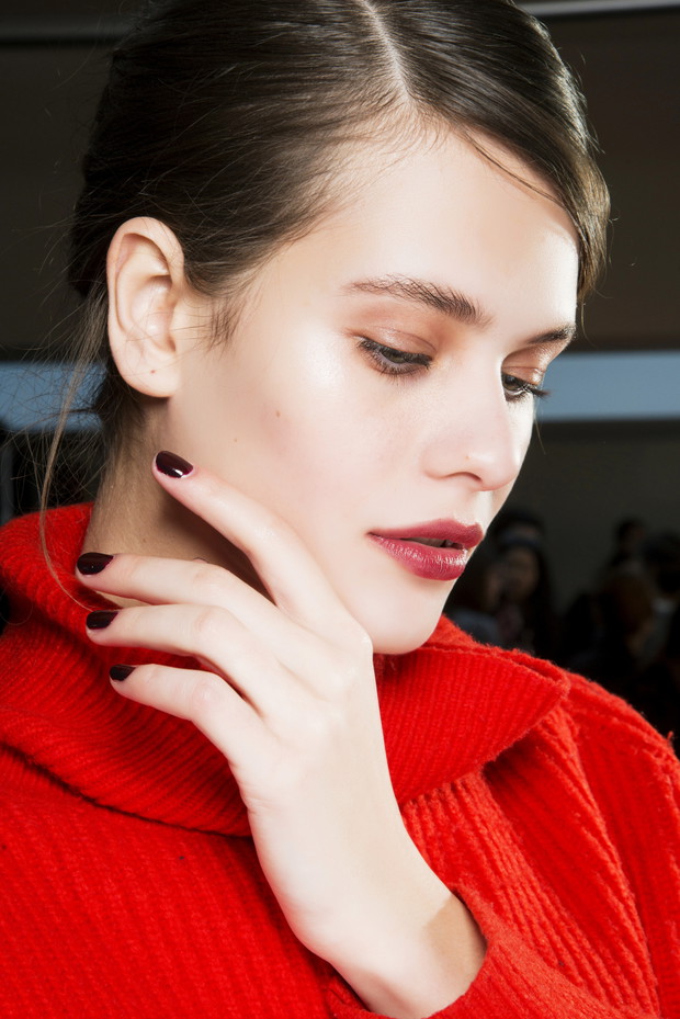 Modne paznokcie: manicure na jesień 2018. Badgley Mischka