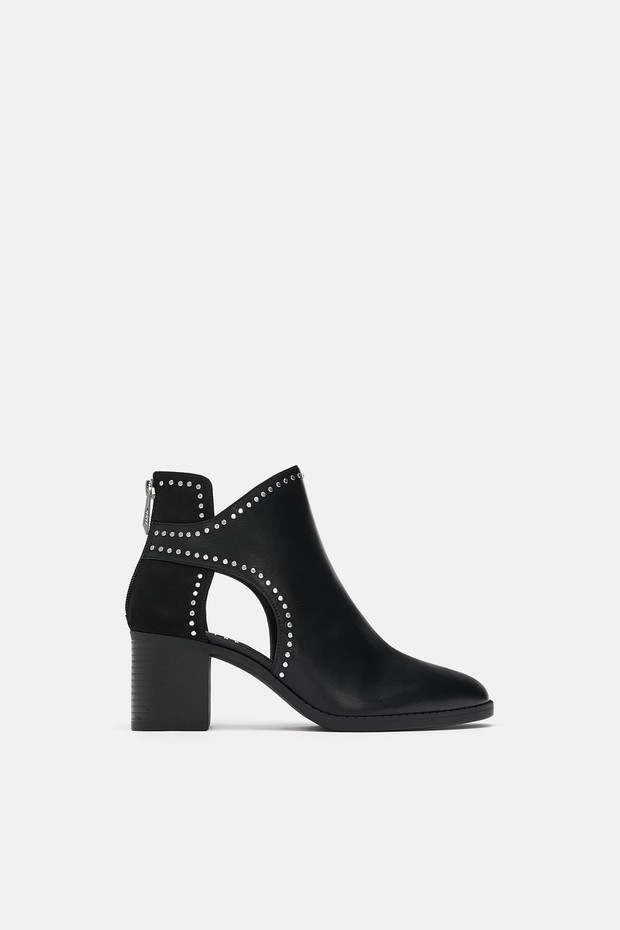 Zara, botki z wycięciami, 159 zł