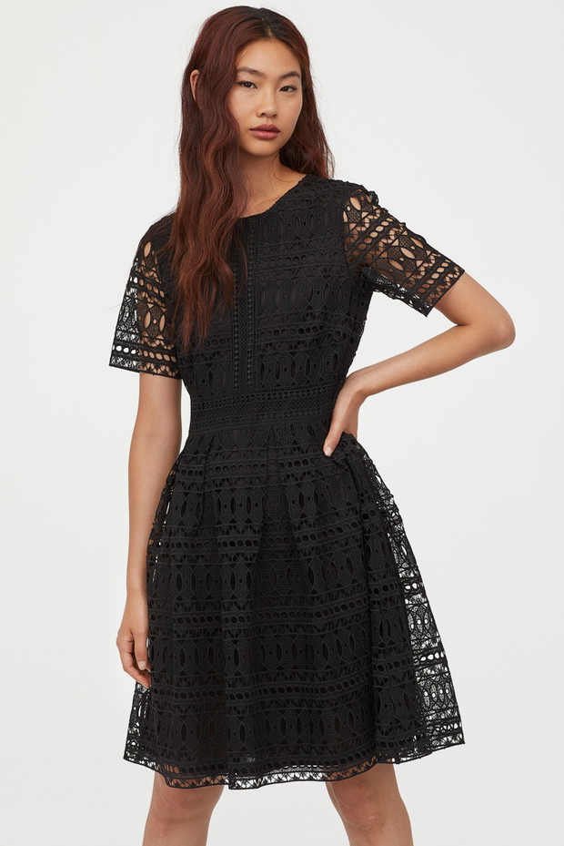 Czarna koronkowa sukienka, H&M