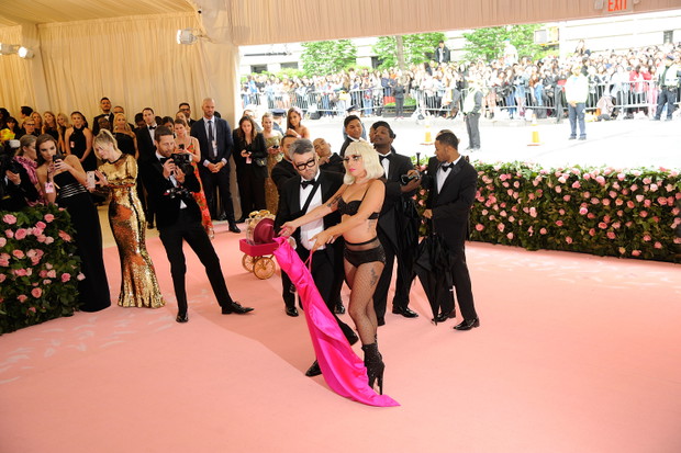 Lady Gaga na Met Gala 2019