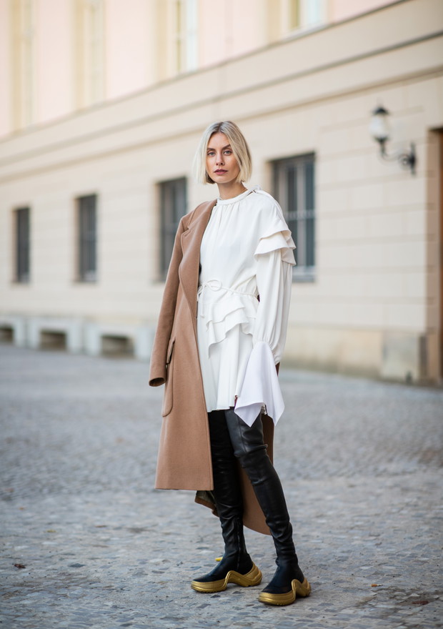 Stylizacje z białą sukienką