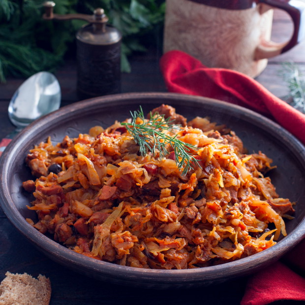 Wegańskie przepisy na święta: wegański bigos