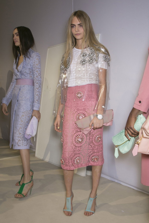 Backstage pokazu Burberry wiosna-lato 2014