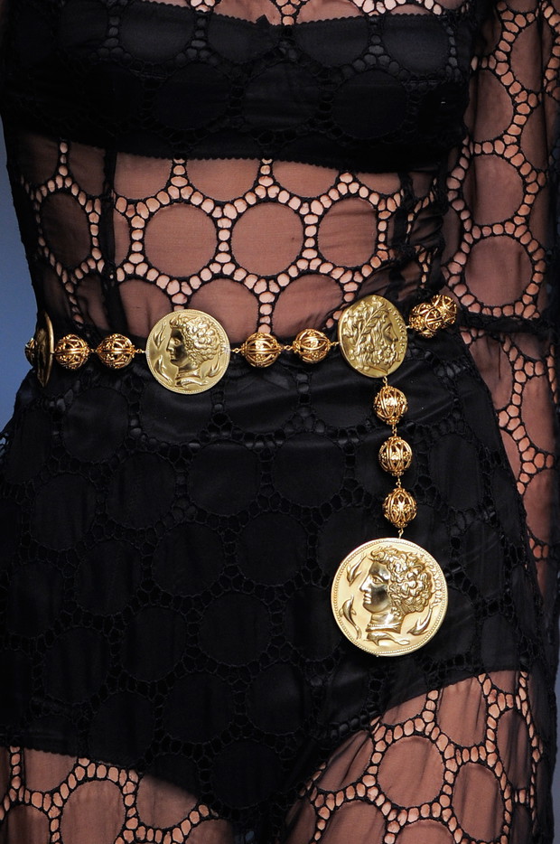 Buty, torebki i dodatki z pokazu Dolce & Gabbana SS14