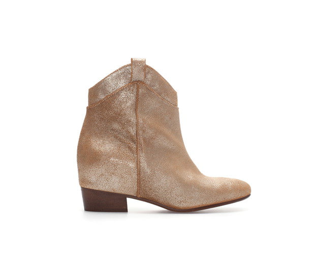 Buty na jesień: sztyblety i botki
