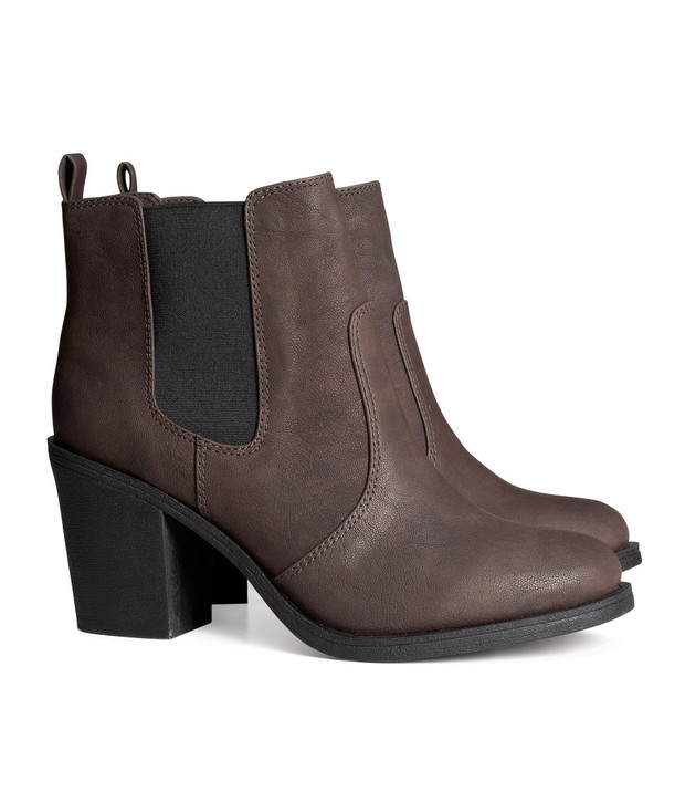 Buty na jesień: sztyblety i botki