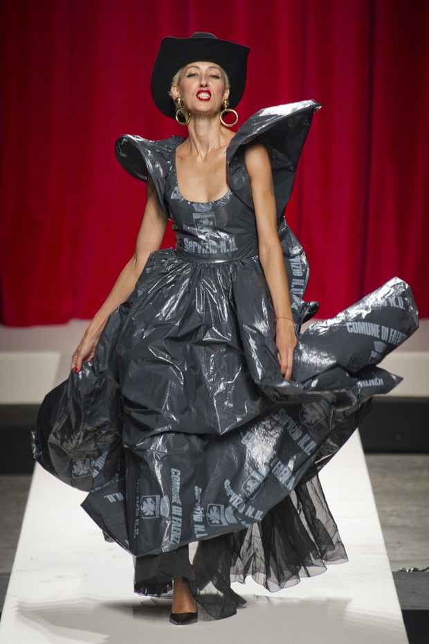 Moschino wiosna-lato 2014