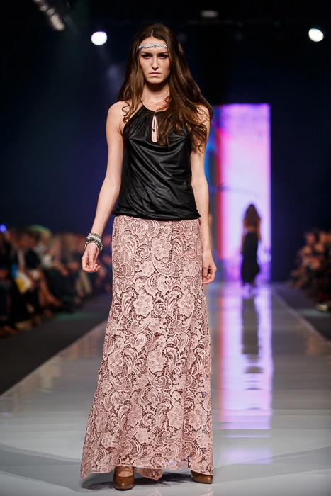 Fashion Week Poland: Natalia Jaroszewska wiosna-lato 2014