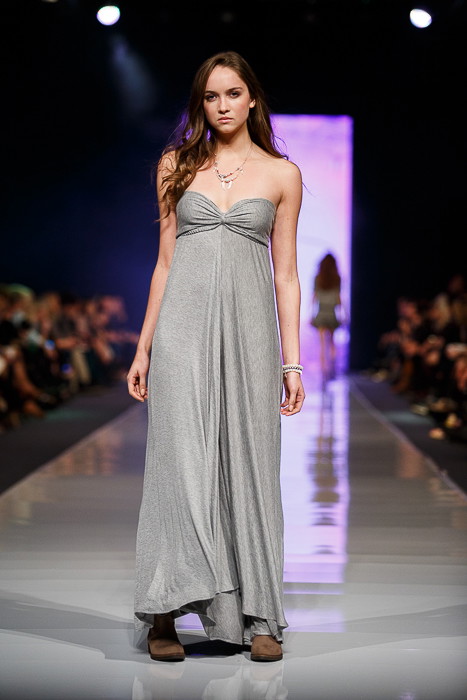 Fashion Week Poland: Natalia Jaroszewska wiosna-lato 2014