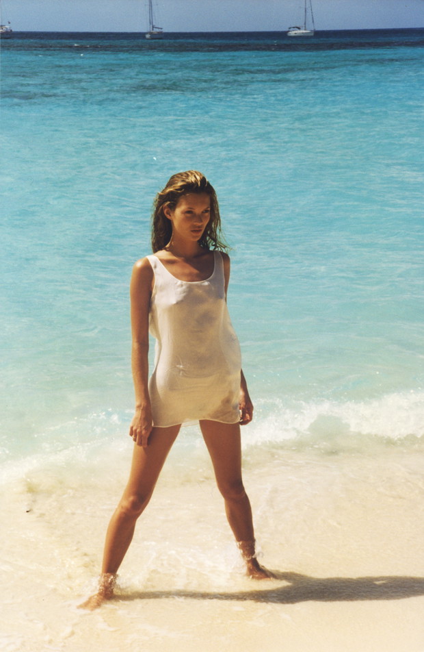 Kate Moss na planie sesji Herba Rittsa dla Vogue, fot. Francesca Tolot / line-mag