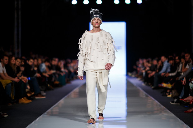 Fashion Week Poland: Jivika Biervliet wiosna-lato 2014