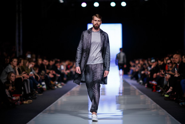 Fashion Week Poland: Wojtek Haratyk wiosna-lato 2014