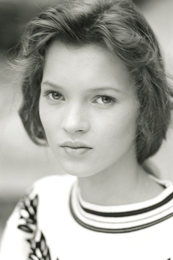 Pierwsze zdjęcia Kate Moss na wystawie w Londynie