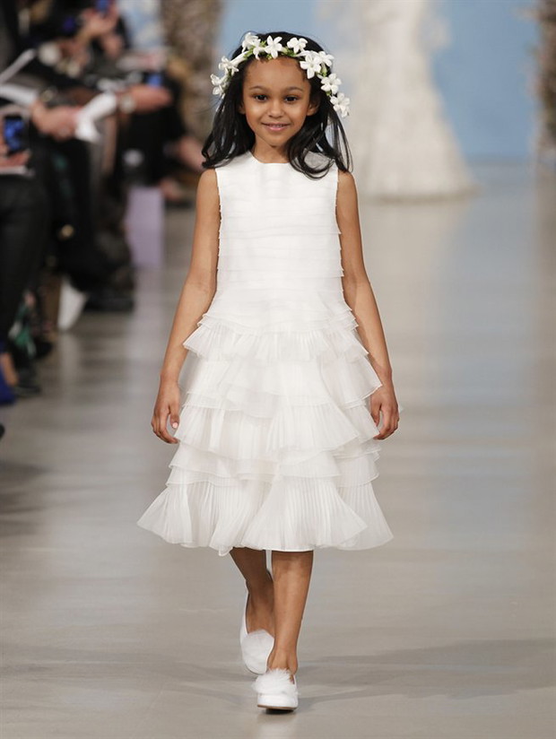 Suknie ślubne 2014: Oscar de la Renta