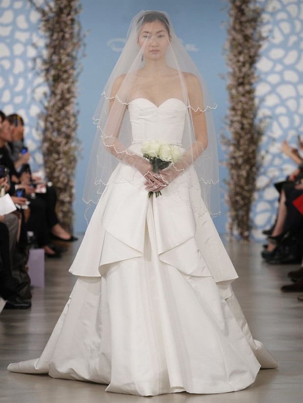 Suknie ślubne 2014: Oscar de la Renta