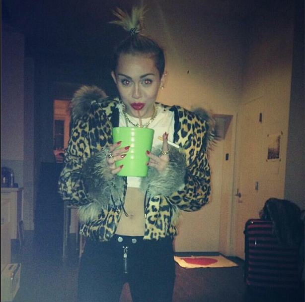 Miley Cyrus - stylizacje gwiazdy