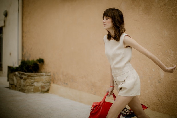 Alexa Chung w wiosennej kampanii Longchamp