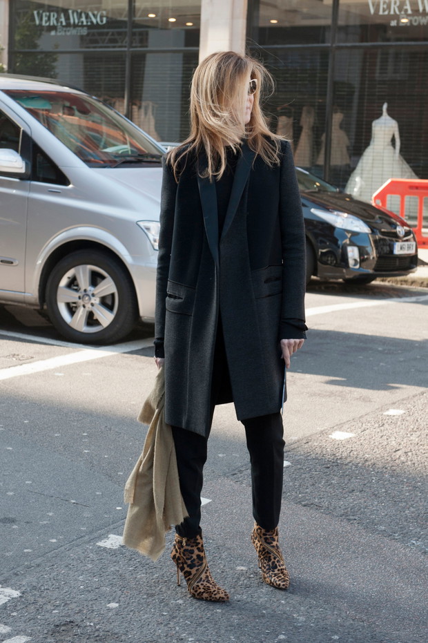 Street fashion: jak nosić płaszcz?