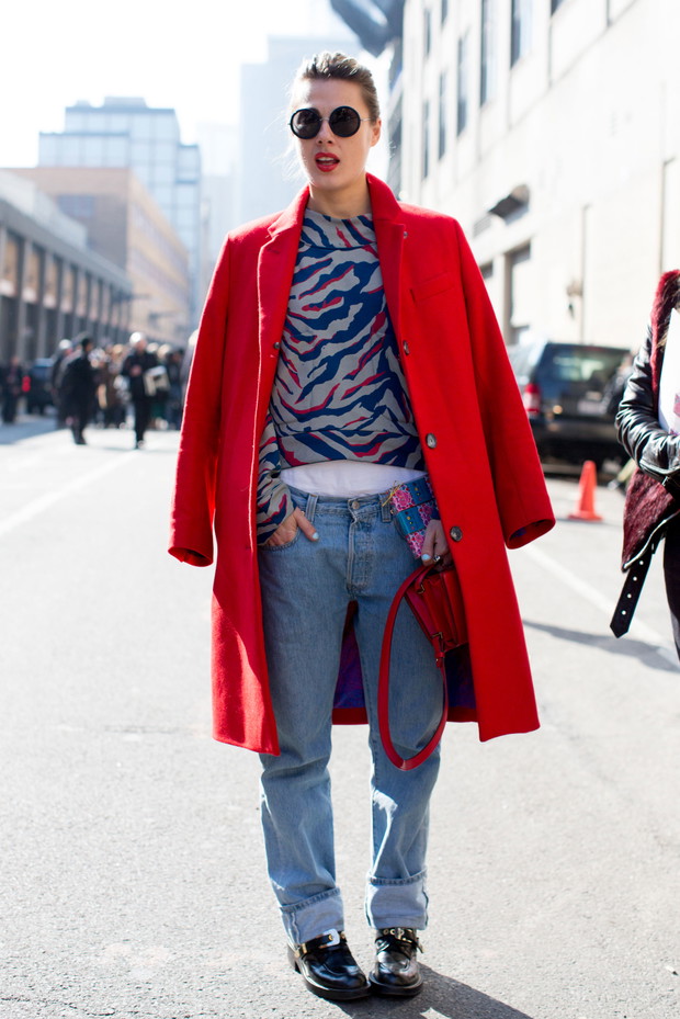Street fashion: jak nosić płaszcz?