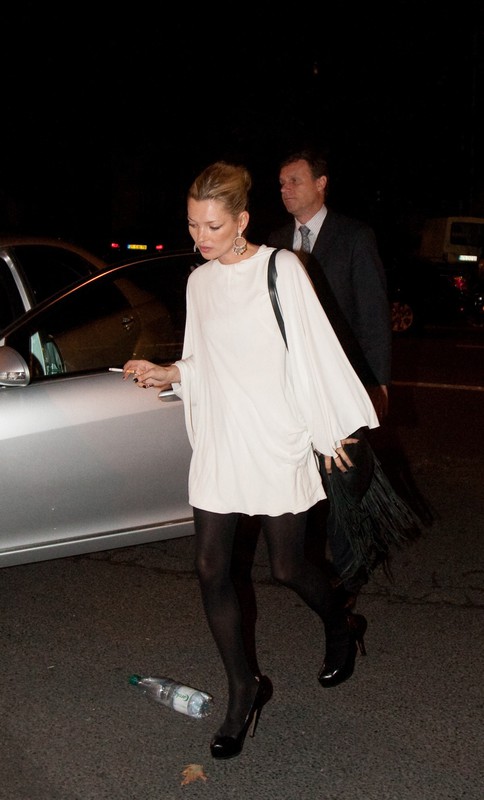 40. najlepszych stylizacji na 40.urodziny Kate Moss!