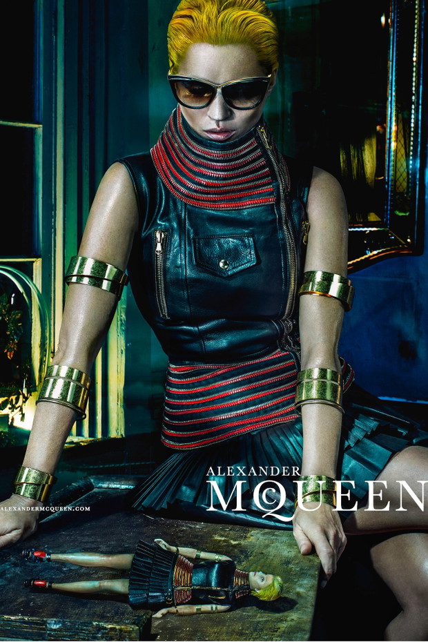 Kate Moss w kampanii Alexander McQueen