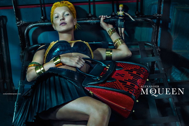 Kate Moss w kampanii Alexander McQueen