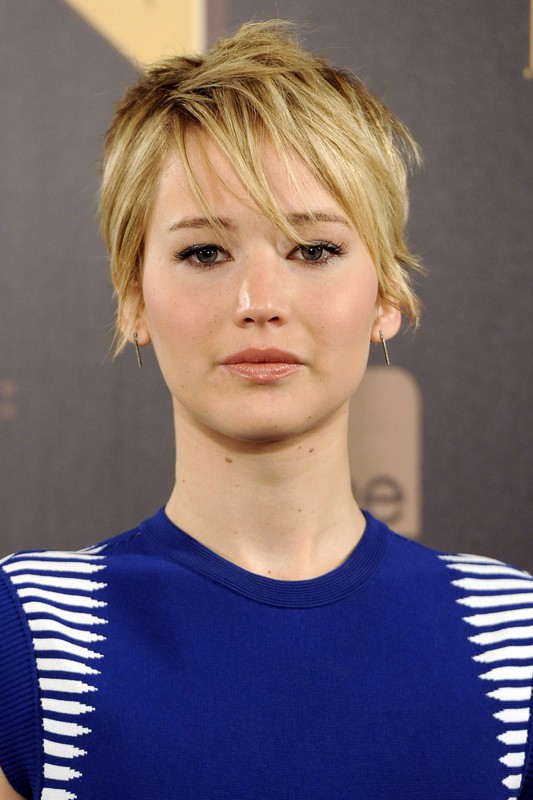 Fryzury gwiazd: Jennifer Lawrence